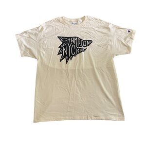 Champion NYC graphic T size XL